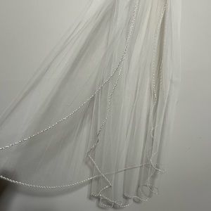 Hip length veil with Pearl and silver beading